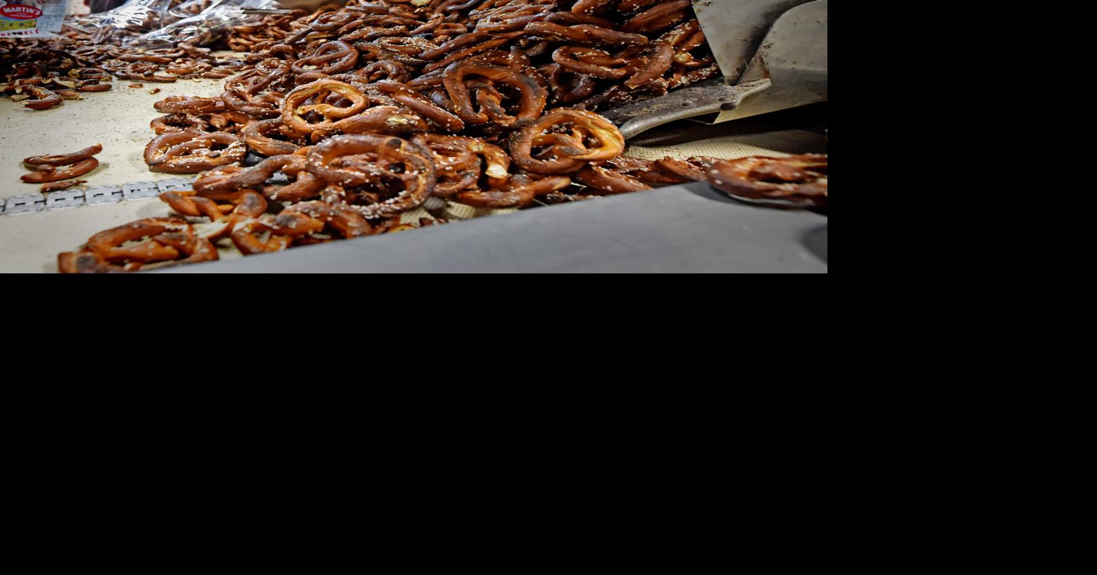 Joe Beddia praises Akronmade Martin's Pretzels in Bon Appetit gift