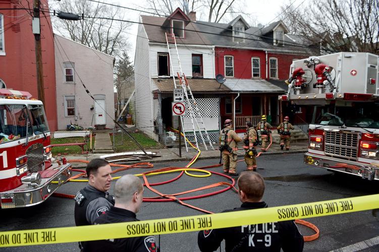 VIDEO Watch firefighter give cat oxygen after house fire in Lancaster