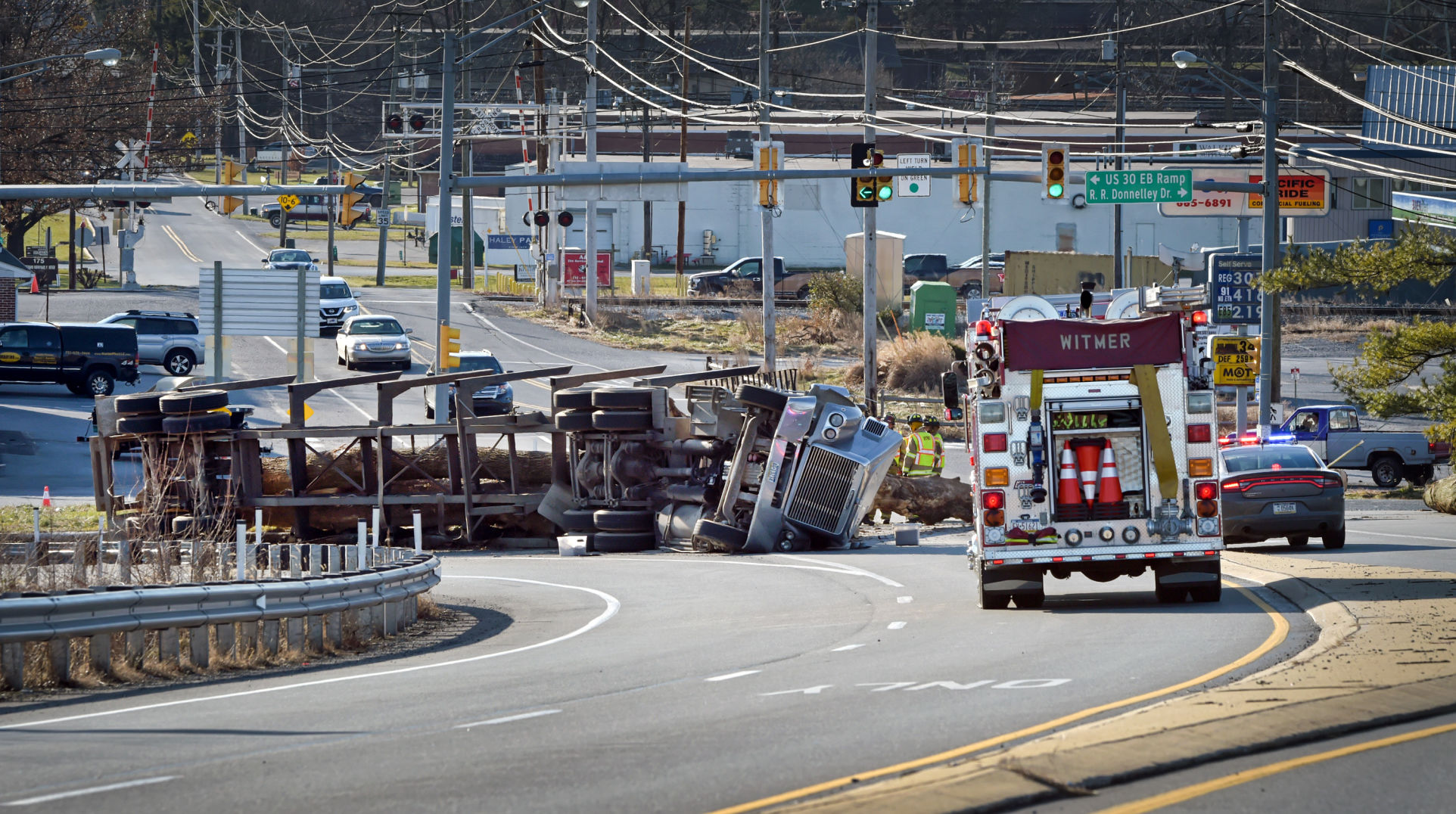 Greenfield Road exit on Route 30 closed after tractor trailer