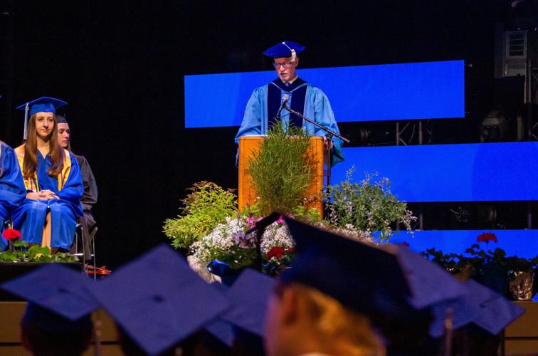 Elizabethtown Class of 2022 embraces the future at graduation ceremony