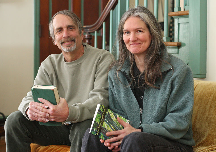 Poet laureate to perform Frost's works | Entertainment ...