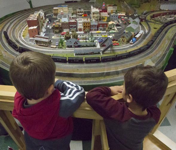 These 5 Model Train Displays In Lancaster County Stay Open After The