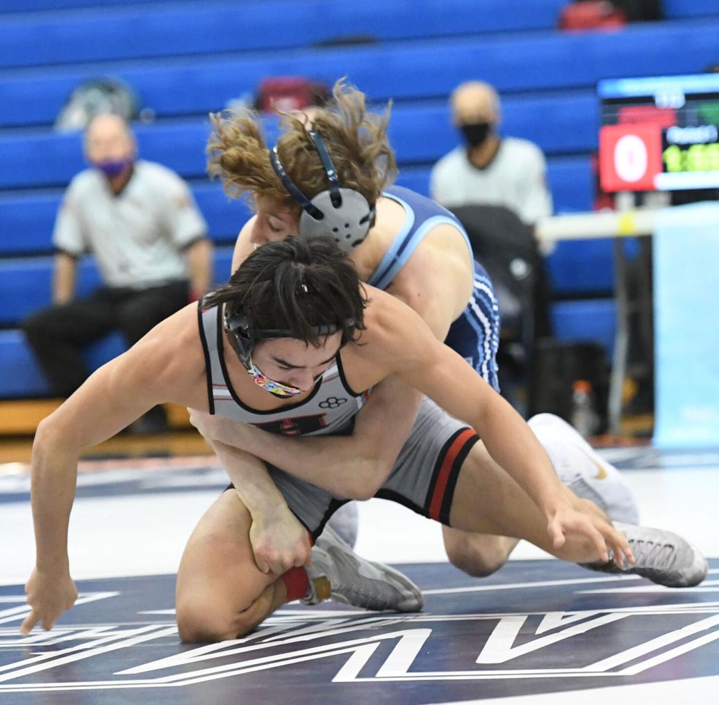 Manheim Township's Kamdyn Williams wins Super Regional wrestling title