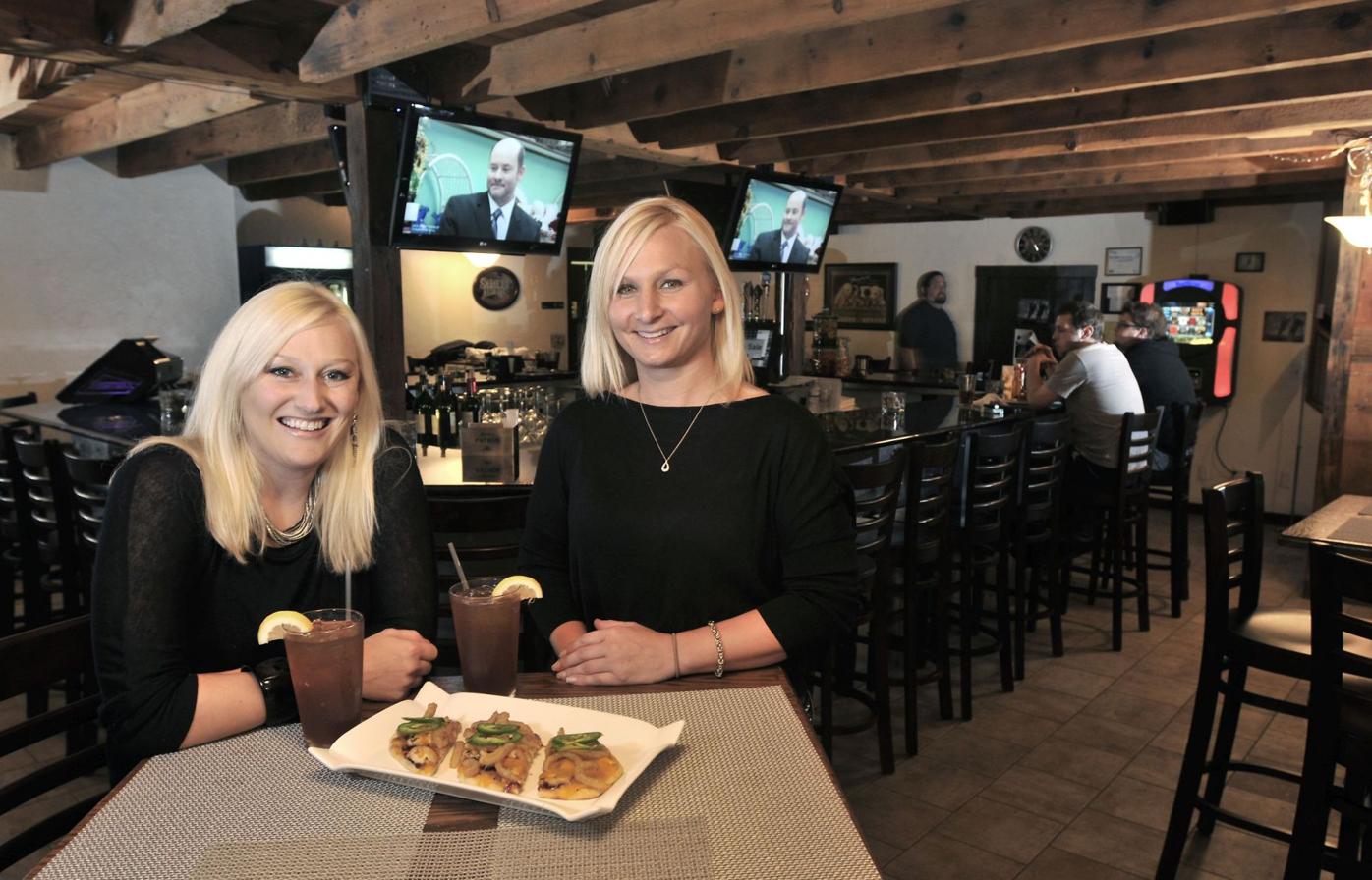 Ducks Sports Bar & Grill