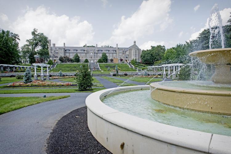 5 places to visit in Elizabethtown Life & Culture