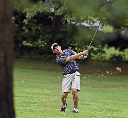 L-L League Section 1 golf at Overlook [photos] | High School Golf ...