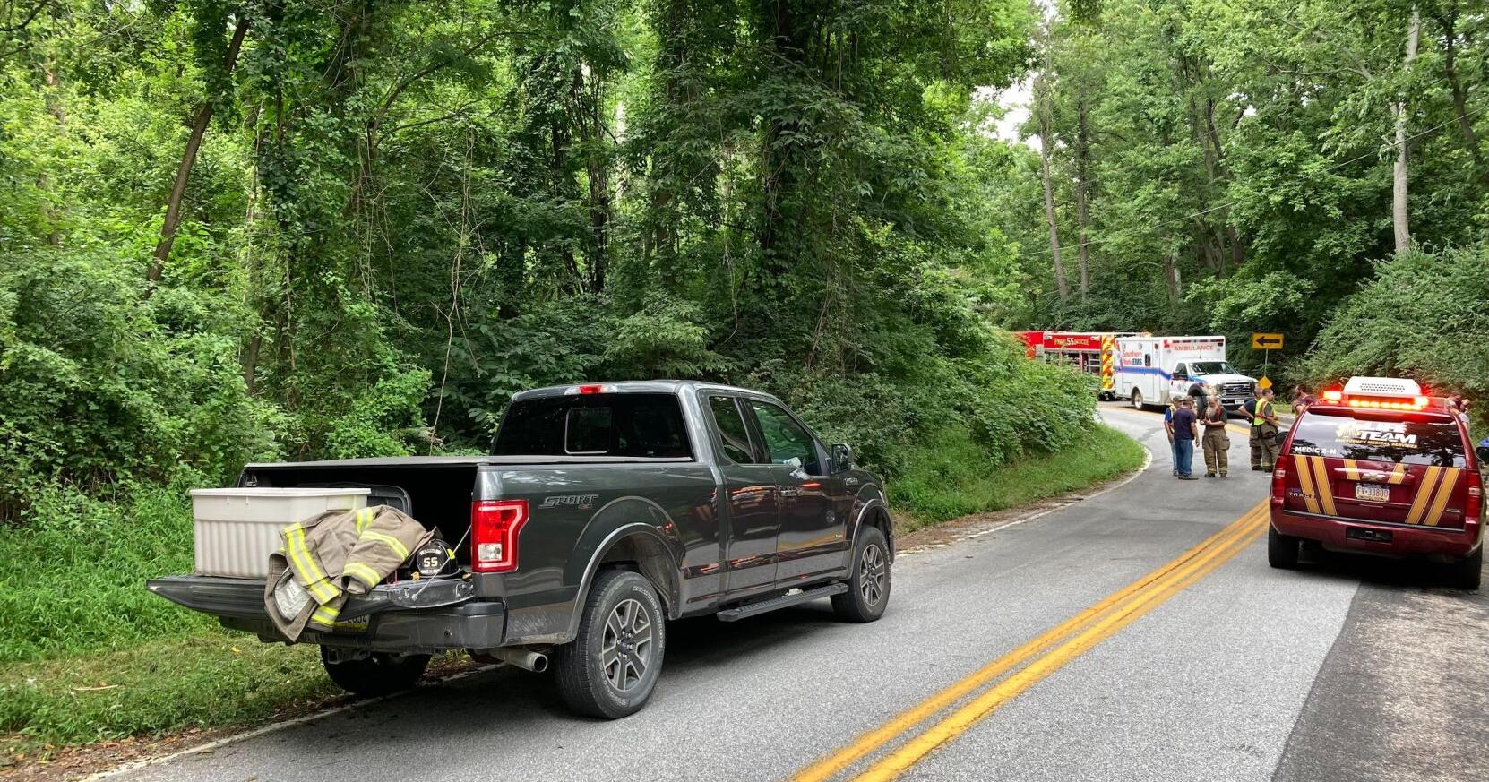 3 children, 1 woman dead in York County after tractor hauling trailer overturns [update] - Vimarsana News