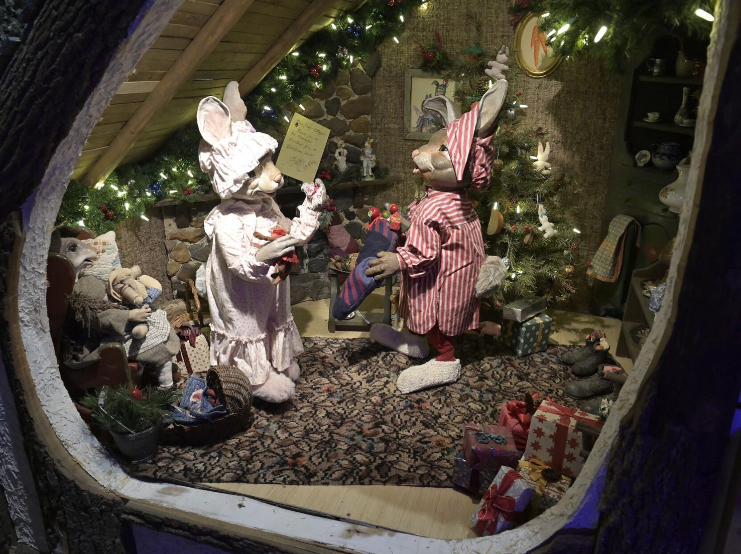 Stone Gable Estate visitors to National Christmas Center in