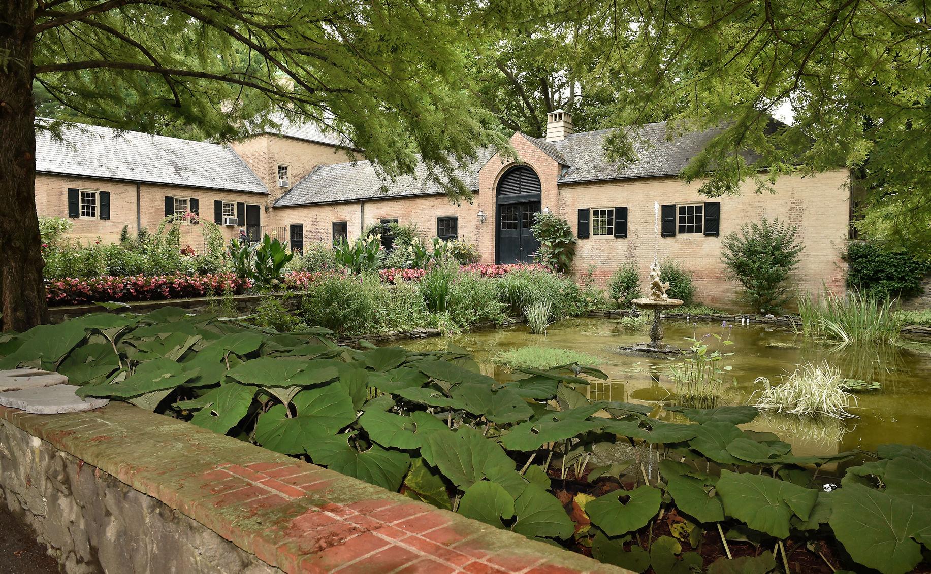 Conestoga House Gardens