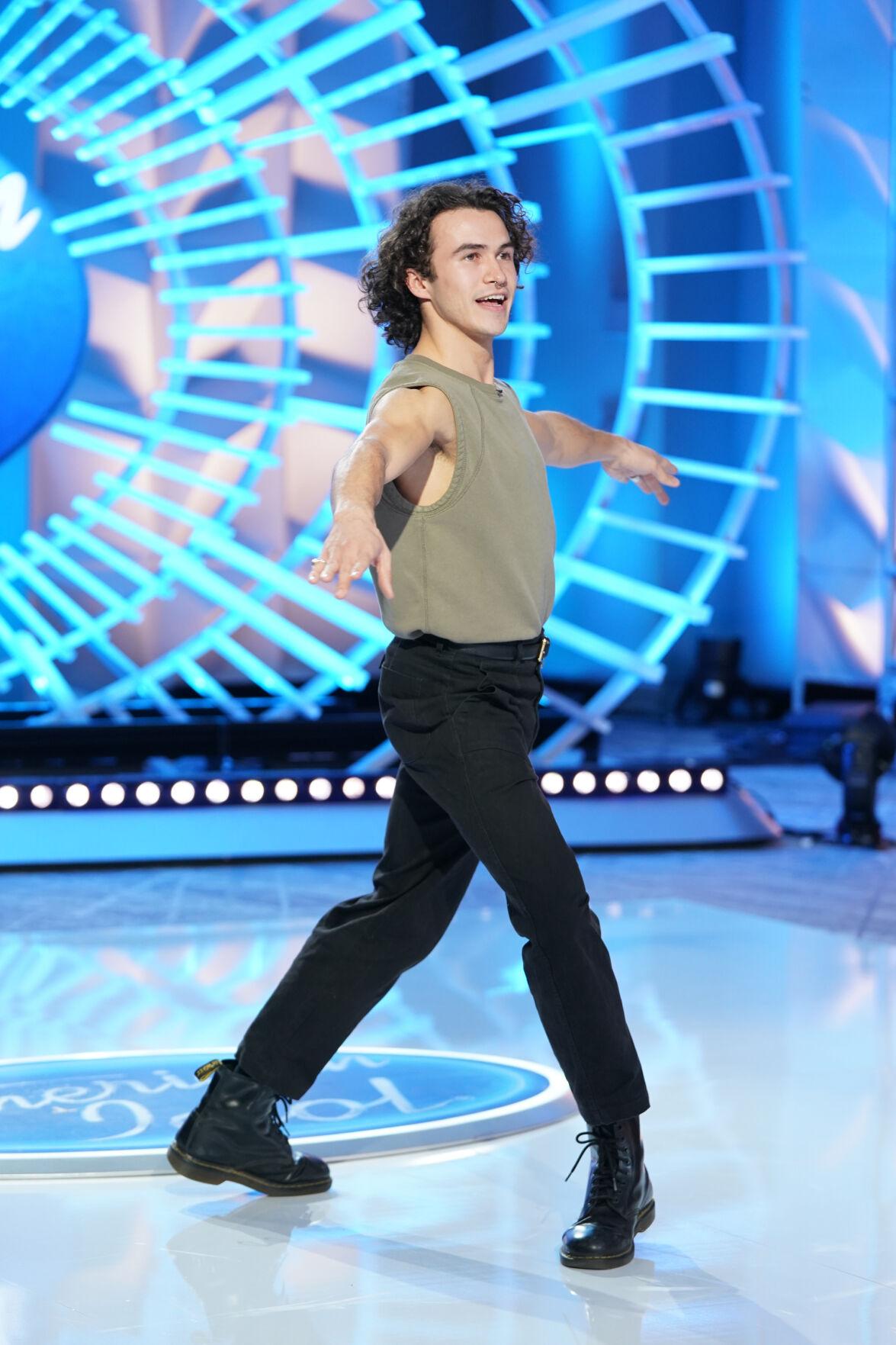 Lancaster ballet dancer eliminated on 'American Idol' during Hollywood