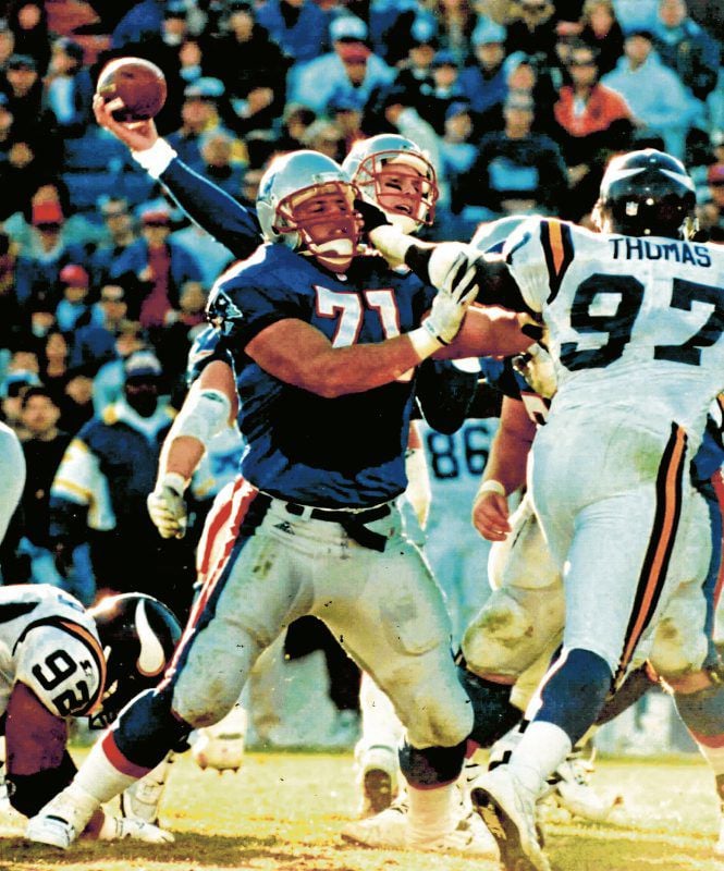 Former Patriots teammate reflects on Tom Brady retirement, Warwick  Football's Todd Rucci