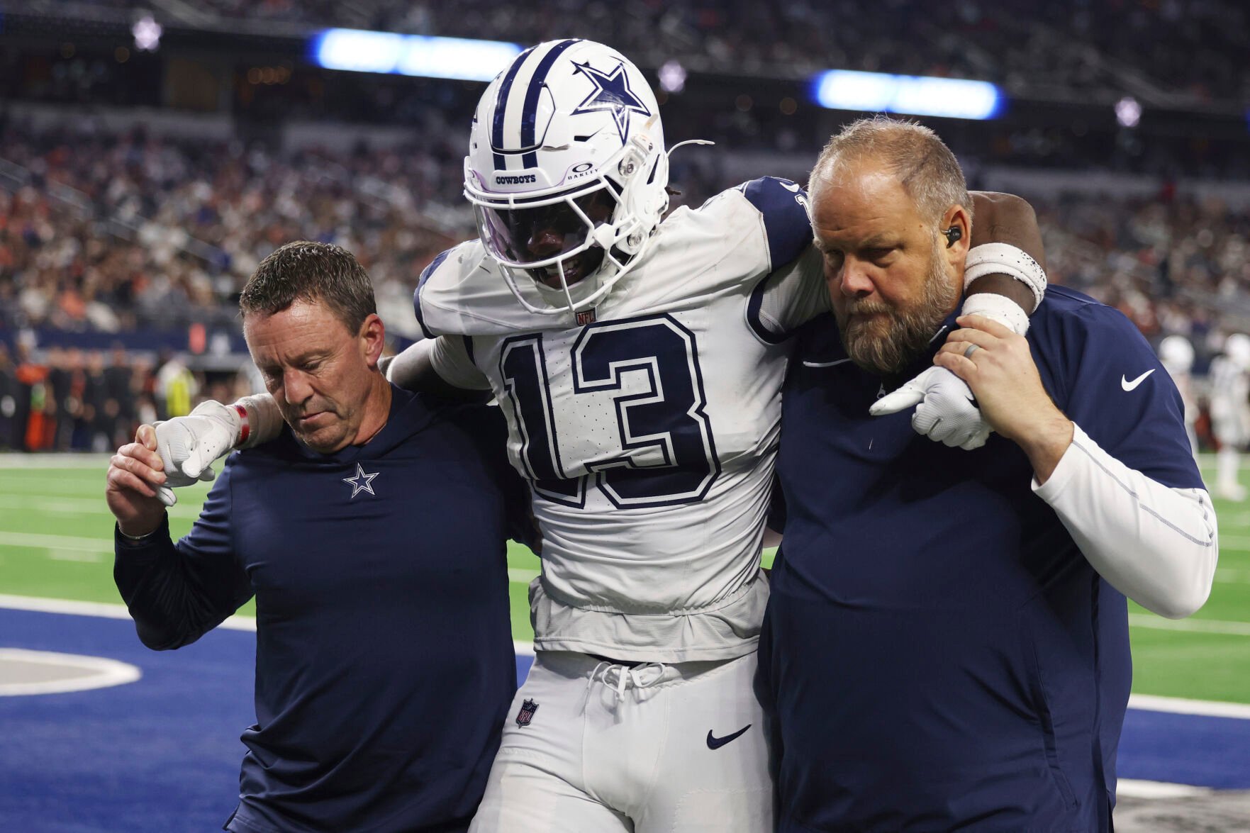 Cowboys Linebacker DeMarvion Overshown Could Miss 2025 Season After ...