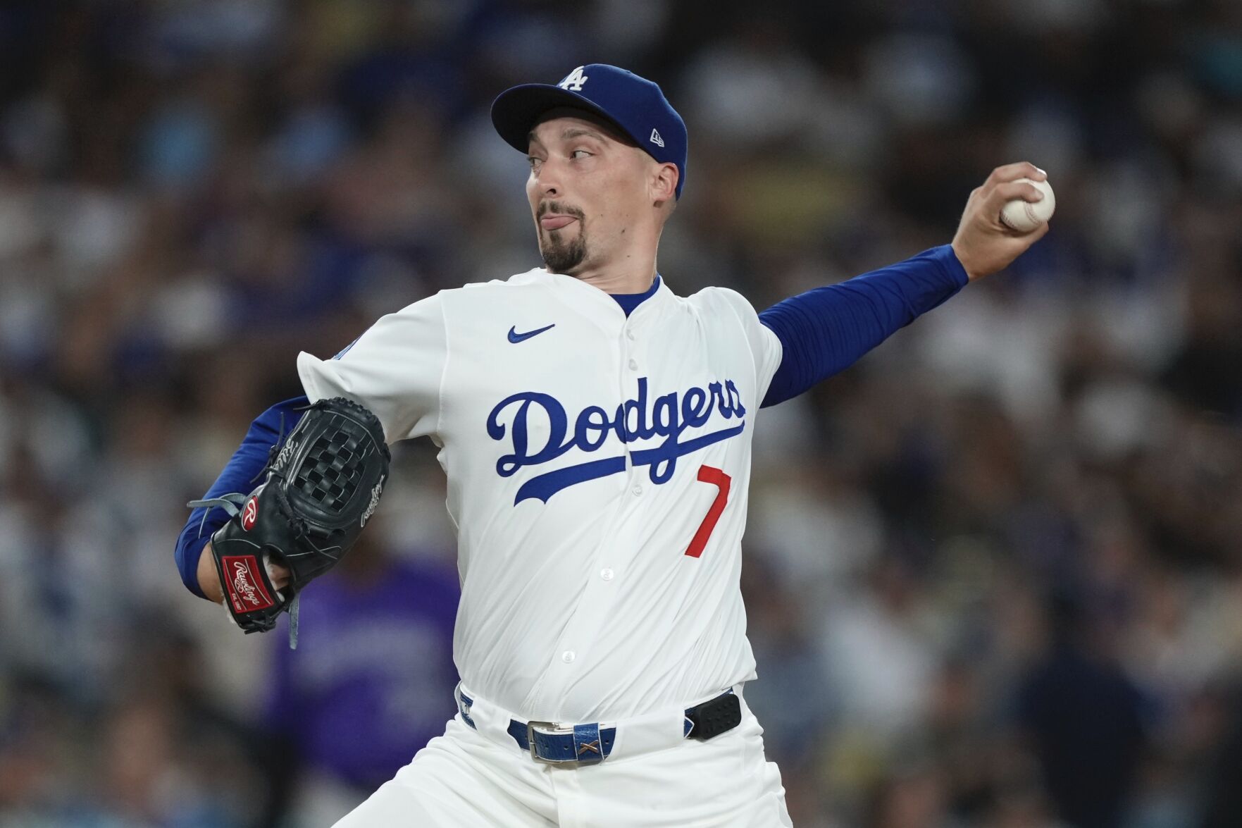 Blake Snell's dominant 11-strikeout performance leads