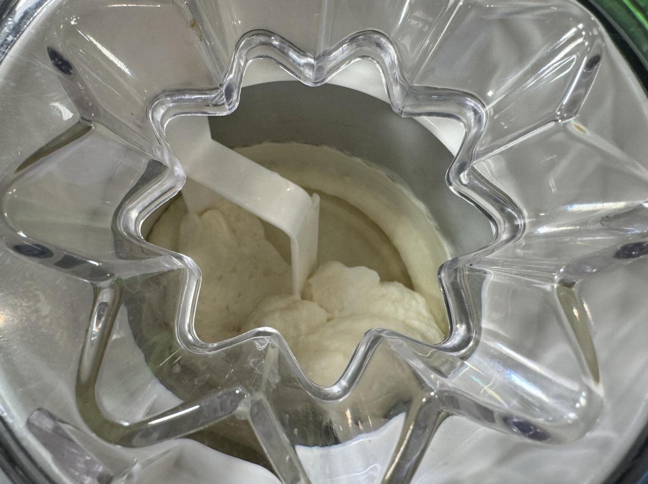 Ice Cream Maker 7.jpg