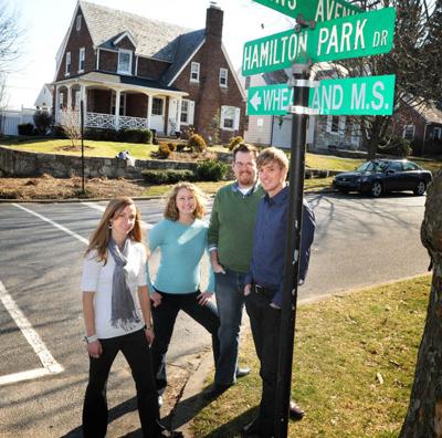 Nextdoor Neighbors Group Forms Online Gathering Site Lifestyle
