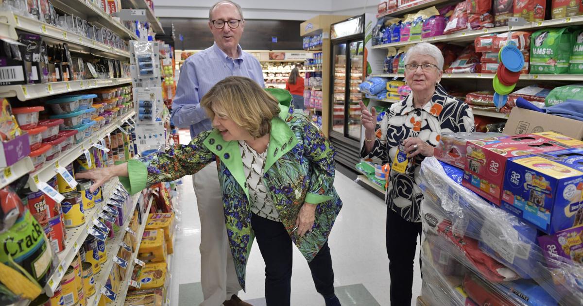 This Maytown native built her brand on pet costumes; now, her pet food is in stores nationwide | Local Business This Maytown native built her brand on pet costumes; now, her pet food is in stores nationwide | Local Business