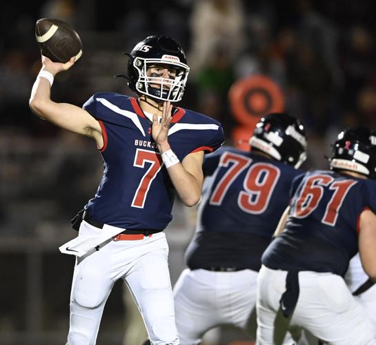 Brycen Armold piles up 209 yards and 3 TDs to lead Manheim Central over
