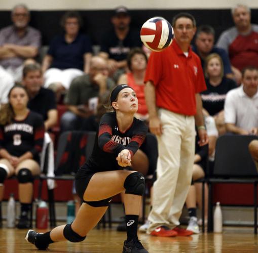 Elizabethtown girls volleyball team goes on road to earn victory at