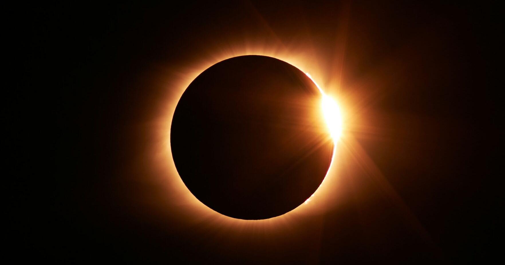 Remembering a Cold War-era Russian solar eclipse, 1981 [I Know a Story column] - Vimarsana News