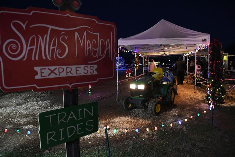 Terre Hill celebrates the holidays with Christmas in the Park [photos] Local News
