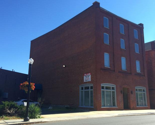 Buck Home Furnishings to close Quarryville store, move to Lancaster