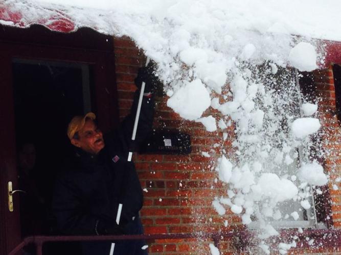 Closing down, digging out for Lancaster County residents | Local News ...