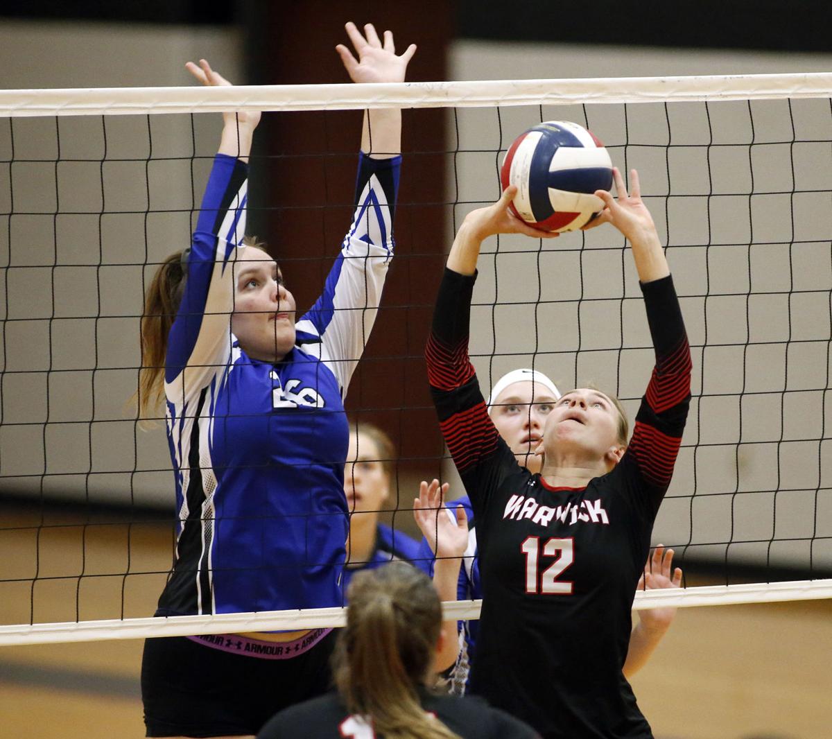 Elizabethtown girls volleyball team goes on road to earn victory at