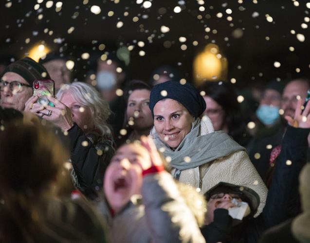 Large crowds gather to celebrate Menorah lighting, Mayor's Tree