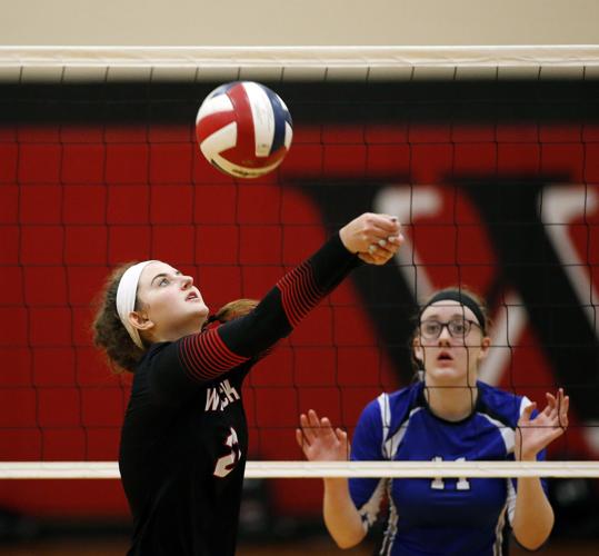 Elizabethtown girls volleyball team goes on road to earn victory at