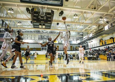 Lancaster Catholic Girls Fend Off Bethlehem Catholic For 51st