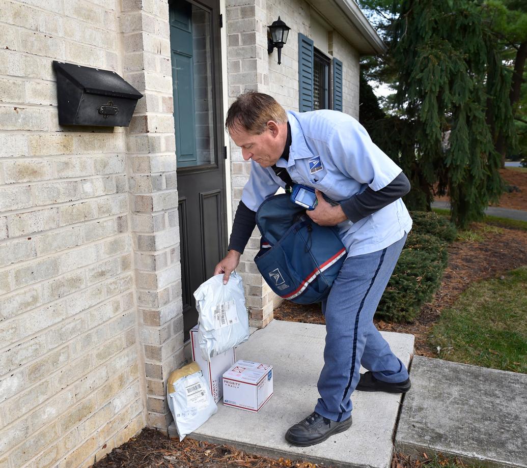 Glitter, fart bomb package catches porch thieves on camera; YouTuber