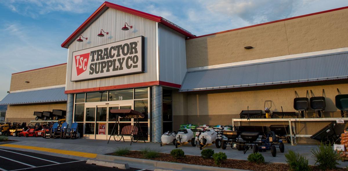 Pet Appreciation Week Tractor Supply Co Dog Clinic Vet Clinics Tractor Supplies