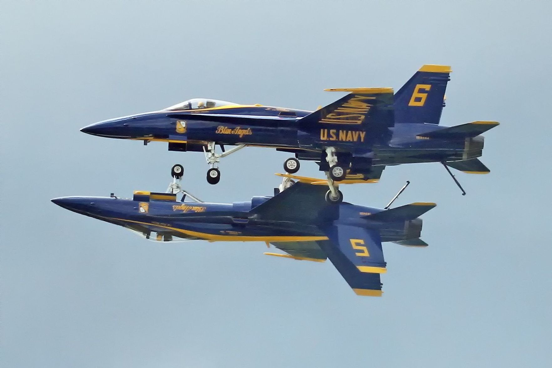 A look back at the Blue Angels through the years - Vimarsana News