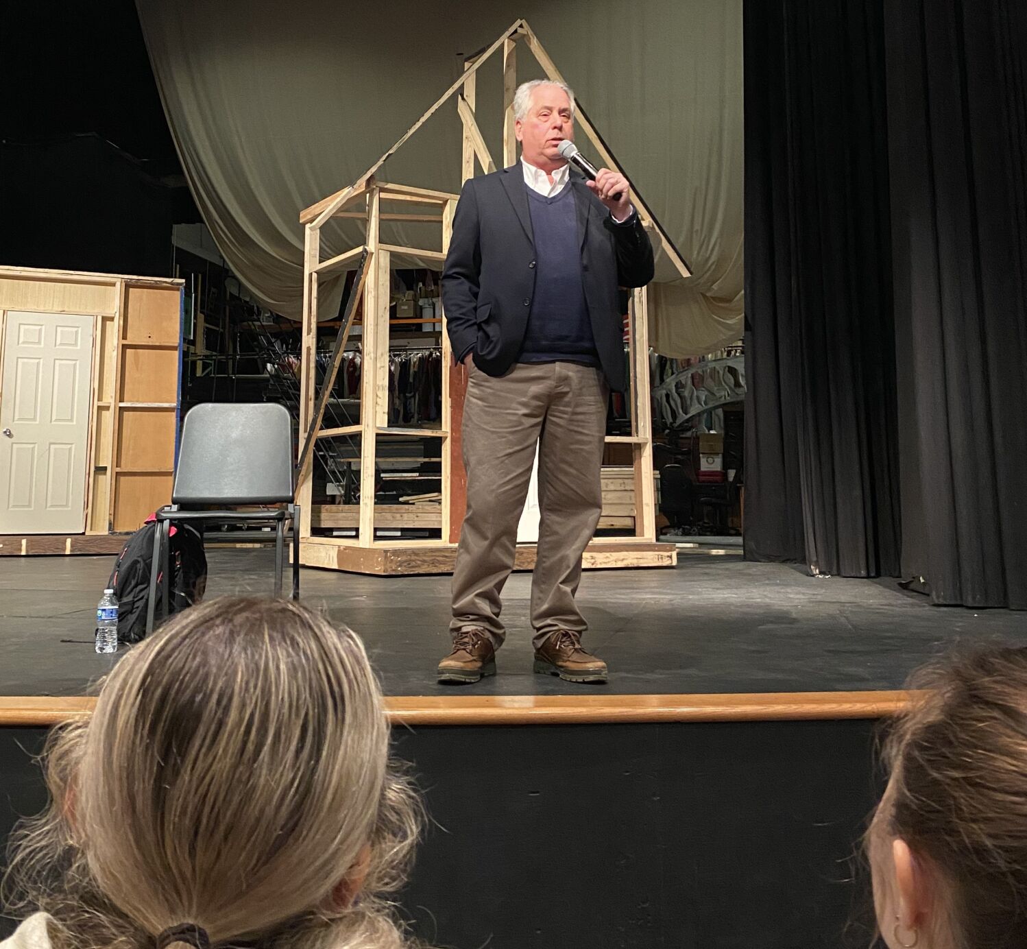 Fiddler Rabbi Rabbi Jamie Gibson provides insight to cast of SVC Players’ ‘Fiddler on ...