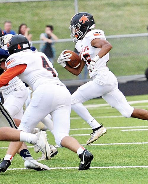 GL's Stevens returns kickoff for touchdown