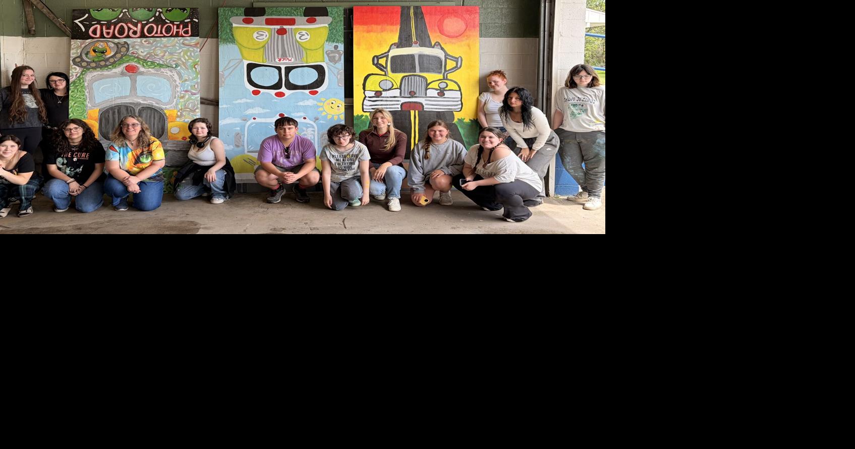 Mount Pleasant art students paint photo stands for Kecksburg UFO Festival