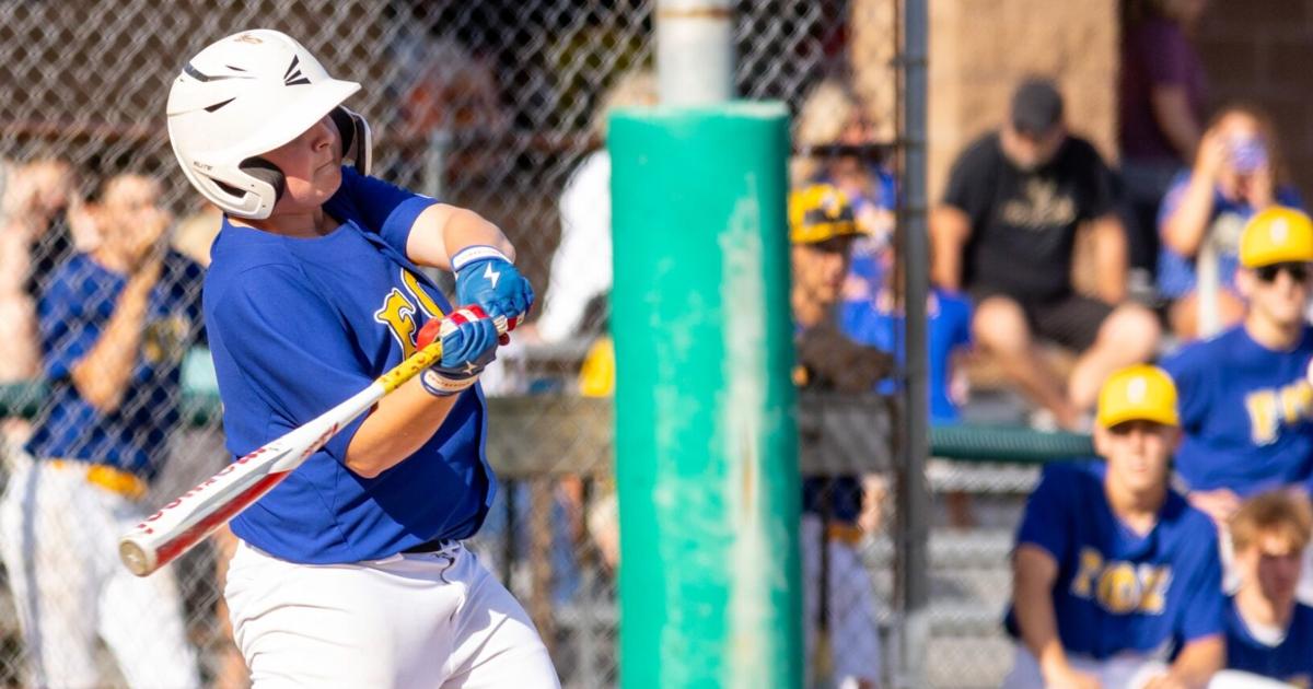 Eagles advance with upset win over Bardine's