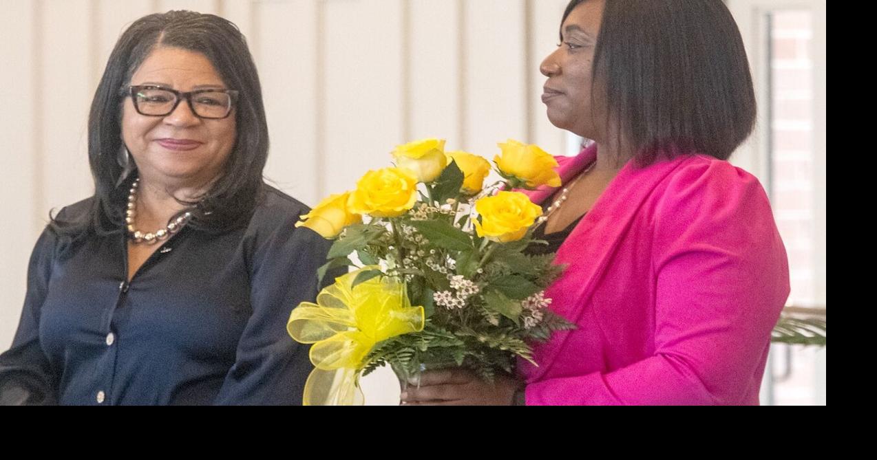 Amos receives award from DJ Transit