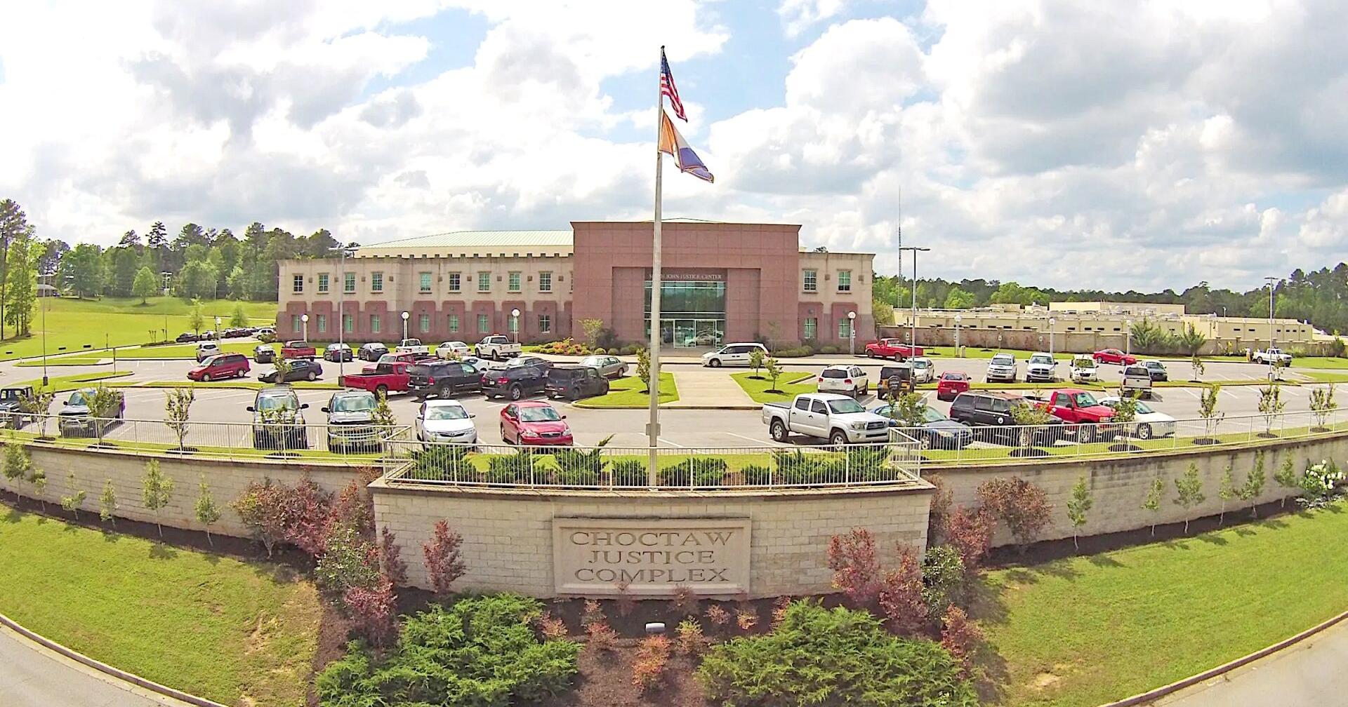 Choctaws celebrate ruling on tribal sovereighnty - Vimarsana News