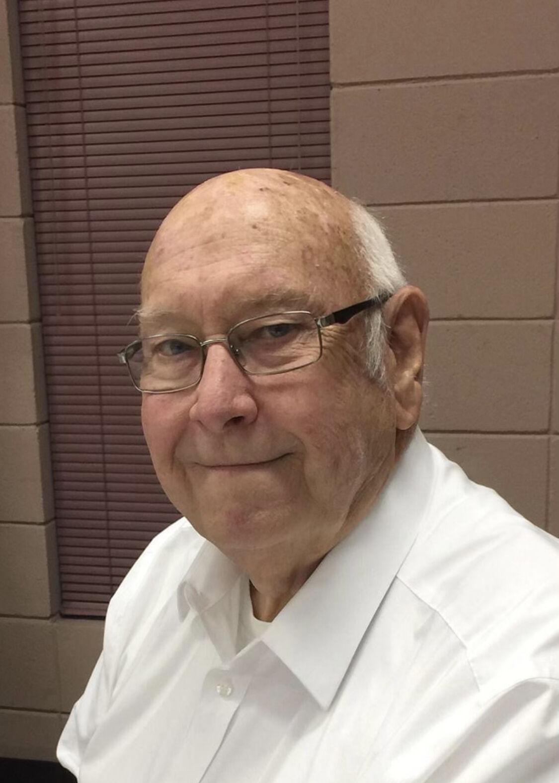 Arnold Kelley Obituaries