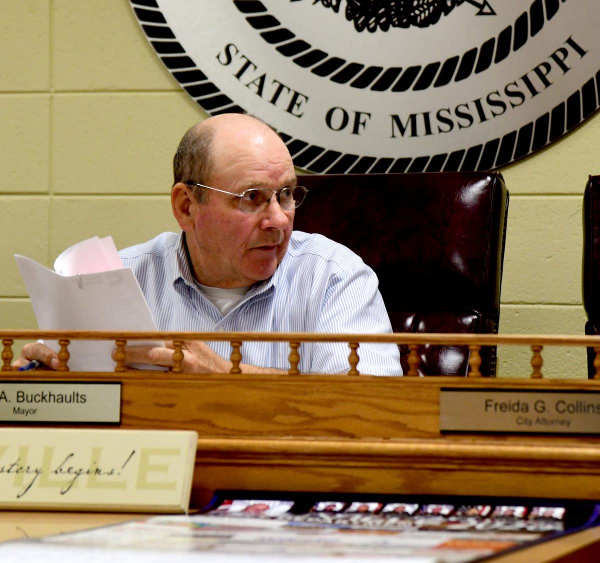 Ellisville council hires new police officer News