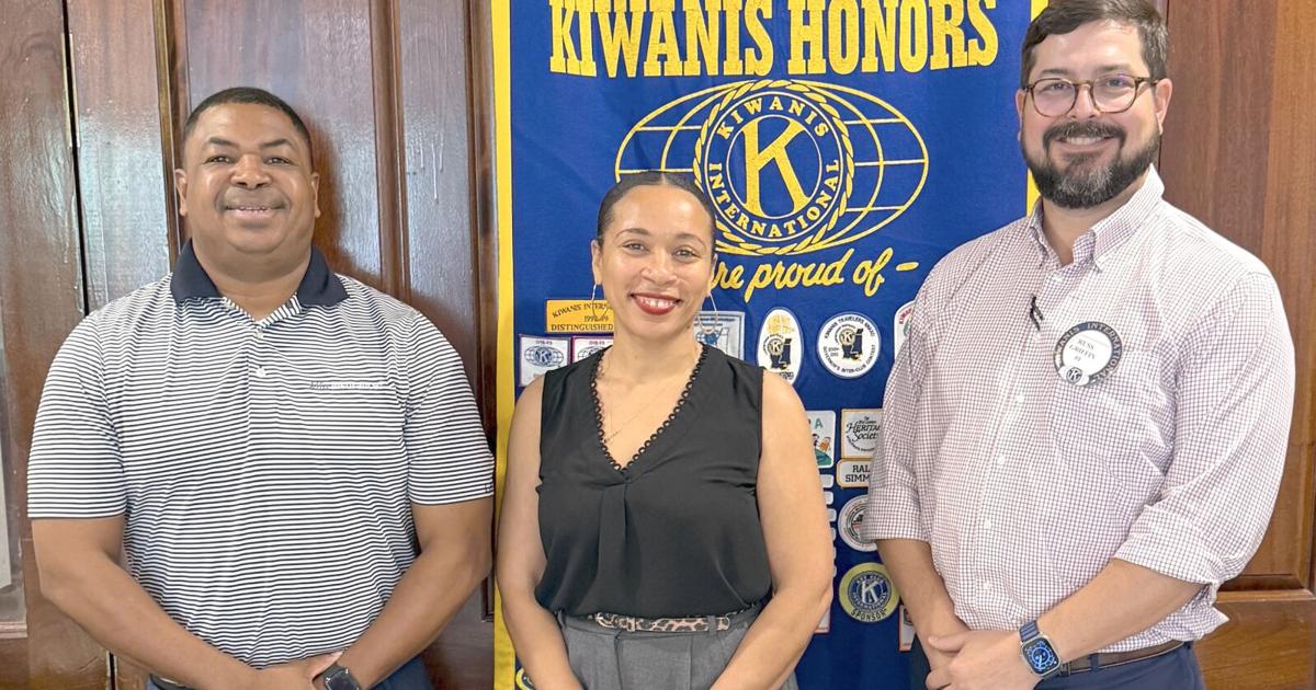 Fitness leader speaks to Kiwanis Club