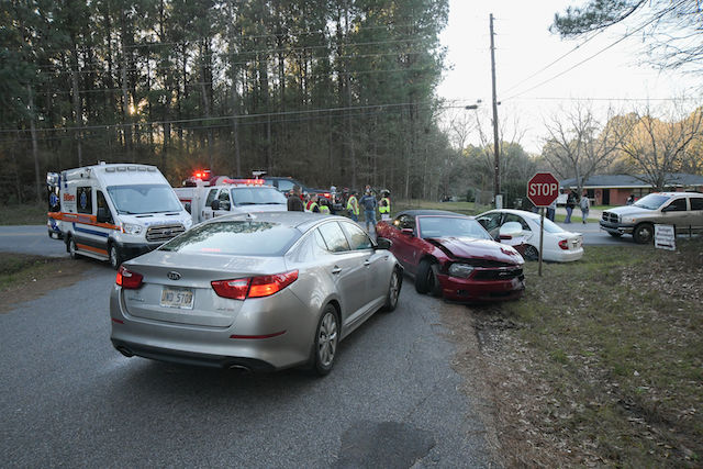 3 hurt in Shady Grove wreck | News
