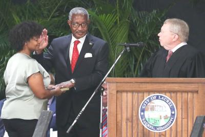 Magee sworn in as mayor | News | leader-call.com
