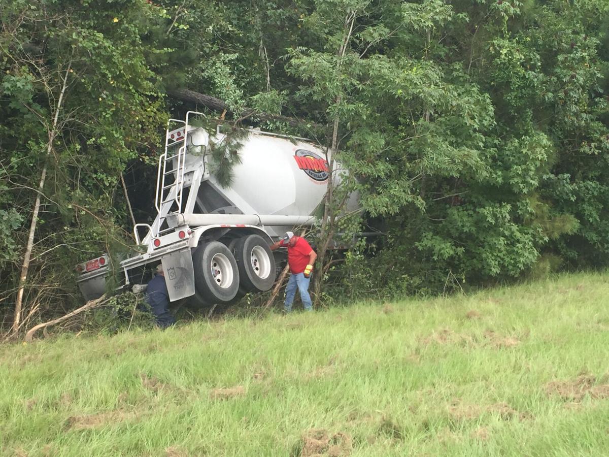 Trucker Dies In I 59 Crash News Leader Call Com