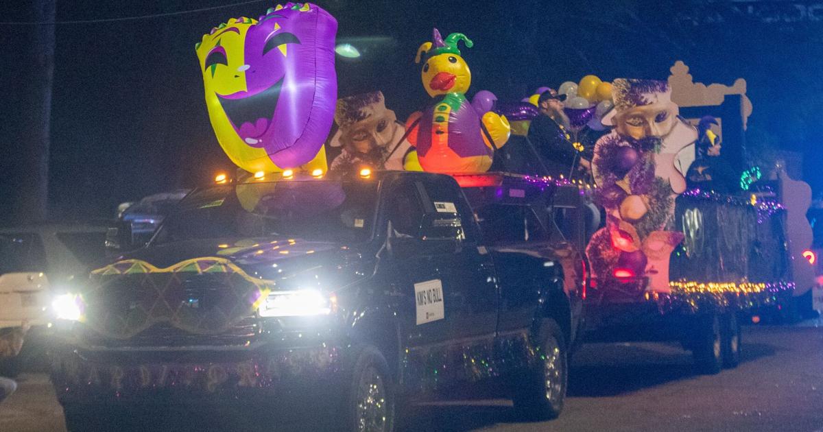 Cop Float SCRMC float takes top prize in parade | News | leader-call.com