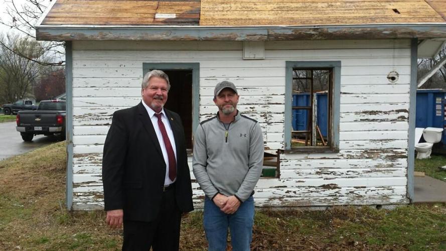 Descendant of Camp Joy founders visits cabinrestoration project