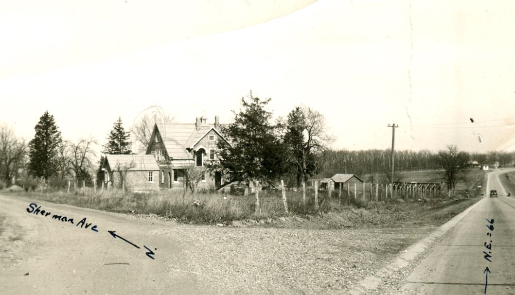 32-Lenz House
