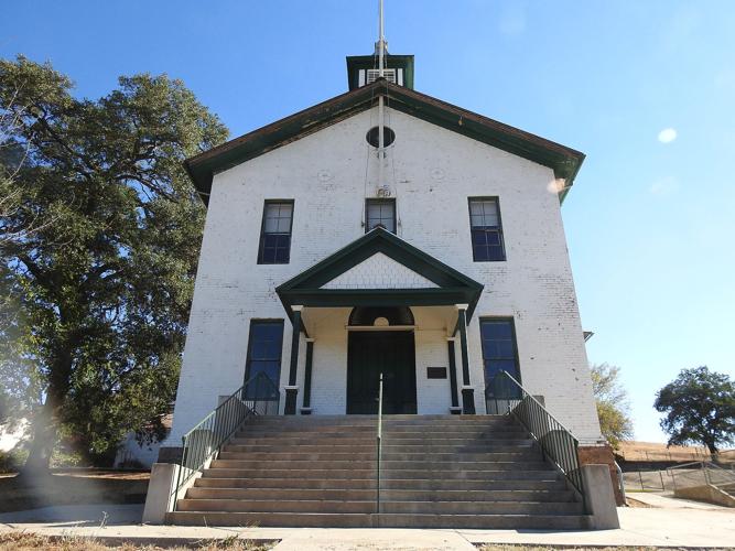 Amador Arts moves back home to the Sutter Creek Grammar School Roots