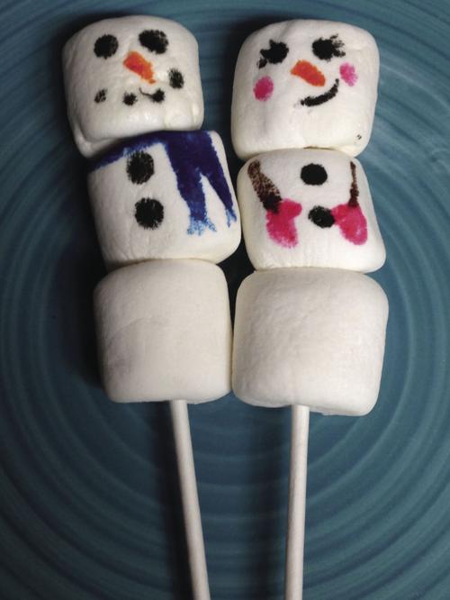 Hometown Cooking Marshmallow Snowmen Roots Ledger News Use marshmallows of all sizes to make yummy snowman marshmallow pops. hometown cooking marshmallow snowmen